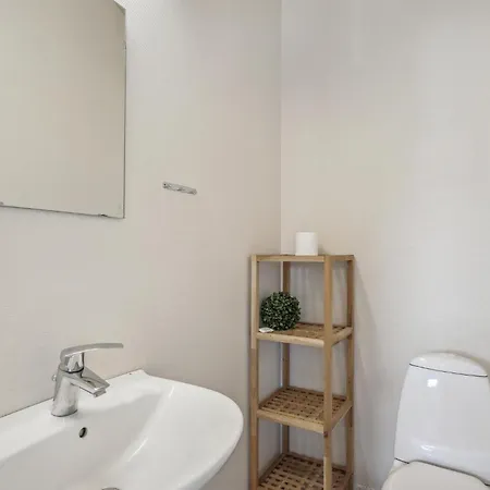 Lovely Home In Grasten With Sauna 펜션