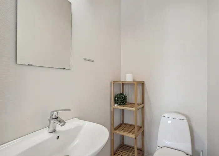 4 Bedroom Stunning In Holiday home